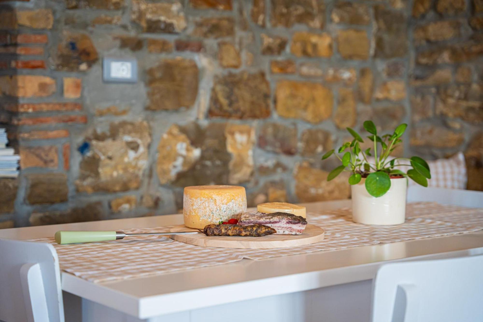 Holiday Home Belveder Motovun With Heated Pool Livade Екстериор снимка