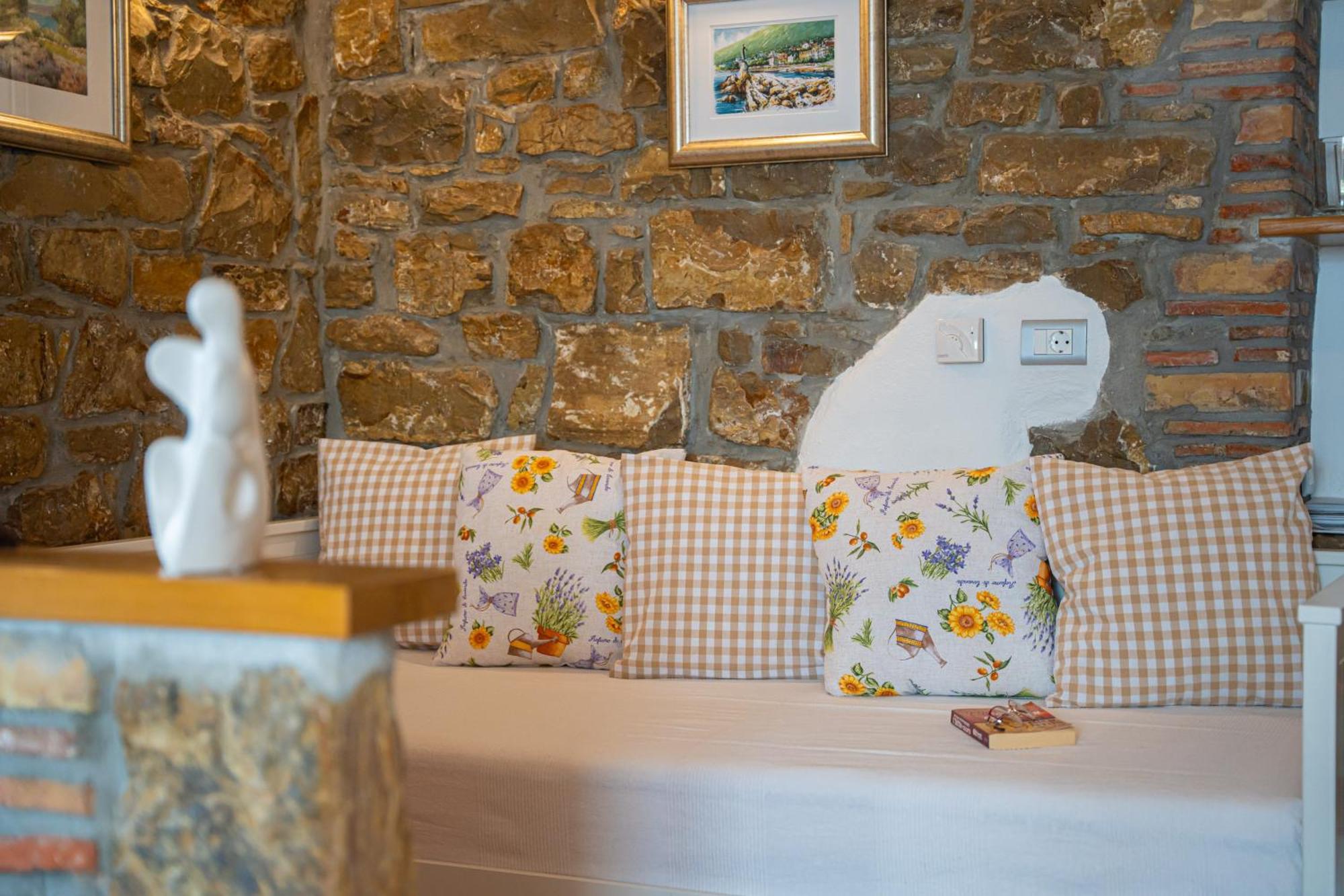 Holiday Home Belveder Motovun With Heated Pool Livade Екстериор снимка