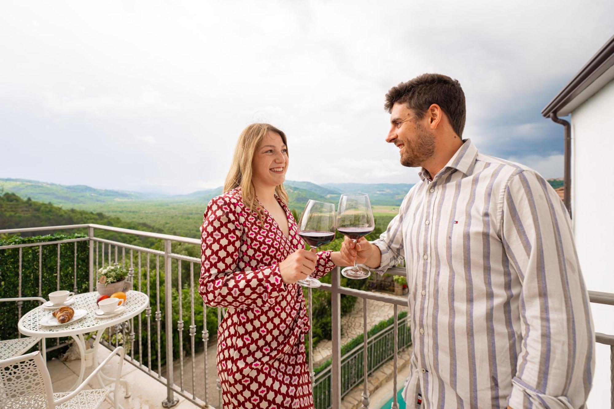Holiday Home Belveder Motovun With Heated Pool Livade Екстериор снимка