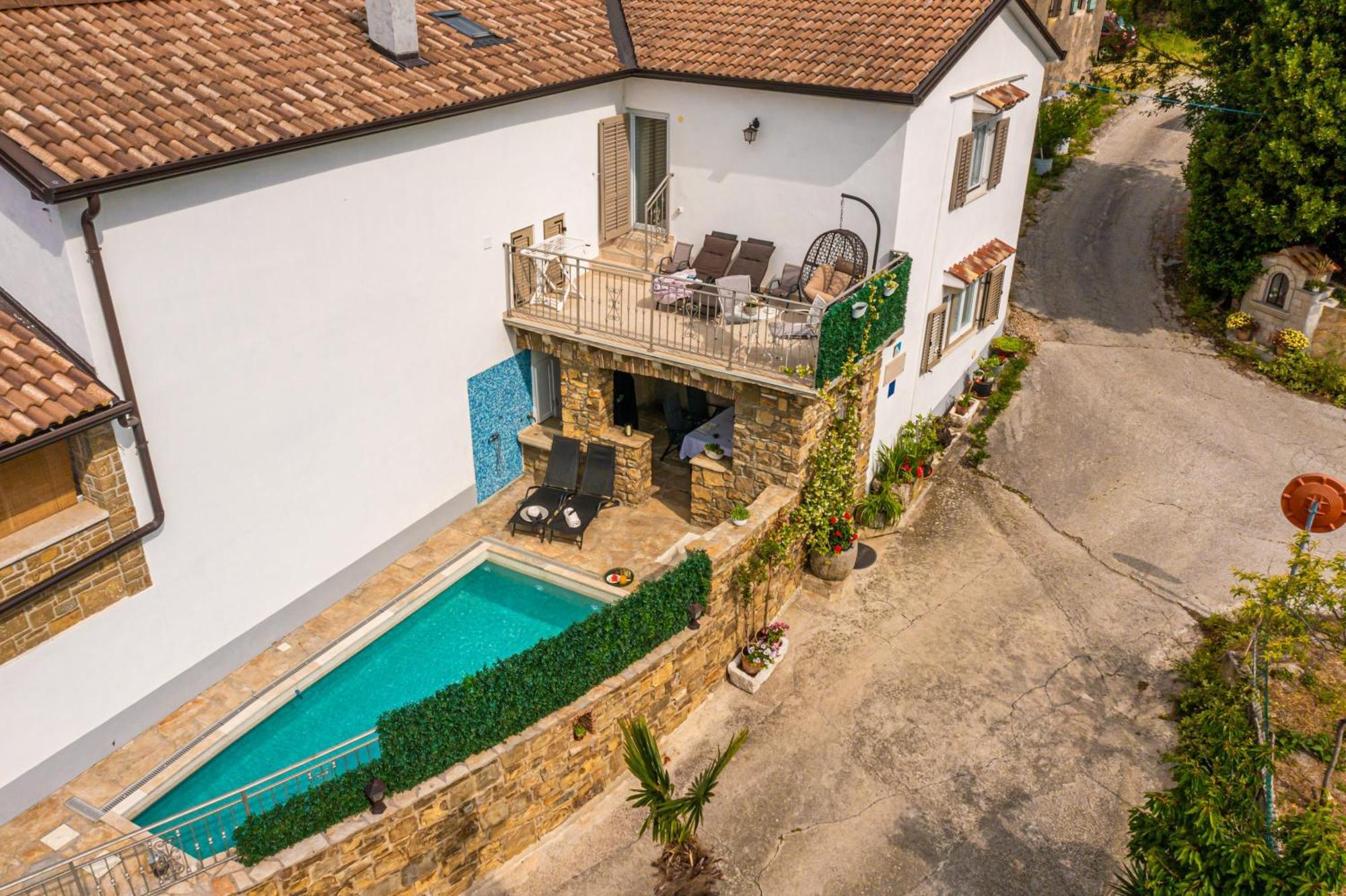 Holiday Home Belveder Motovun With Heated Pool Livade Екстериор снимка